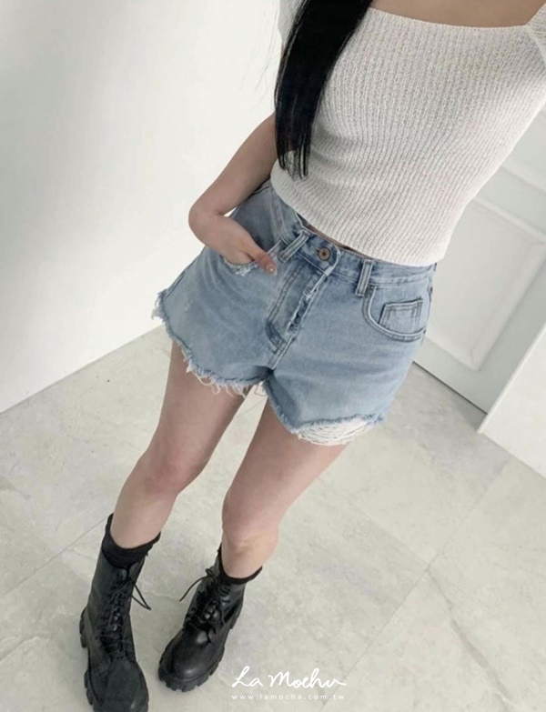 下擺不收邊牛仔短褲